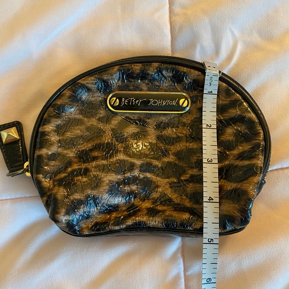 Betsey Johnson leopard print coin purse - Picture 6 of 6